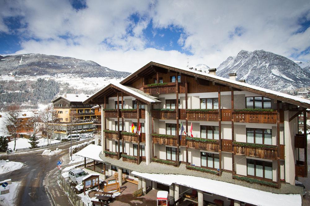 Hotel Derby Bormio Exterior photo
