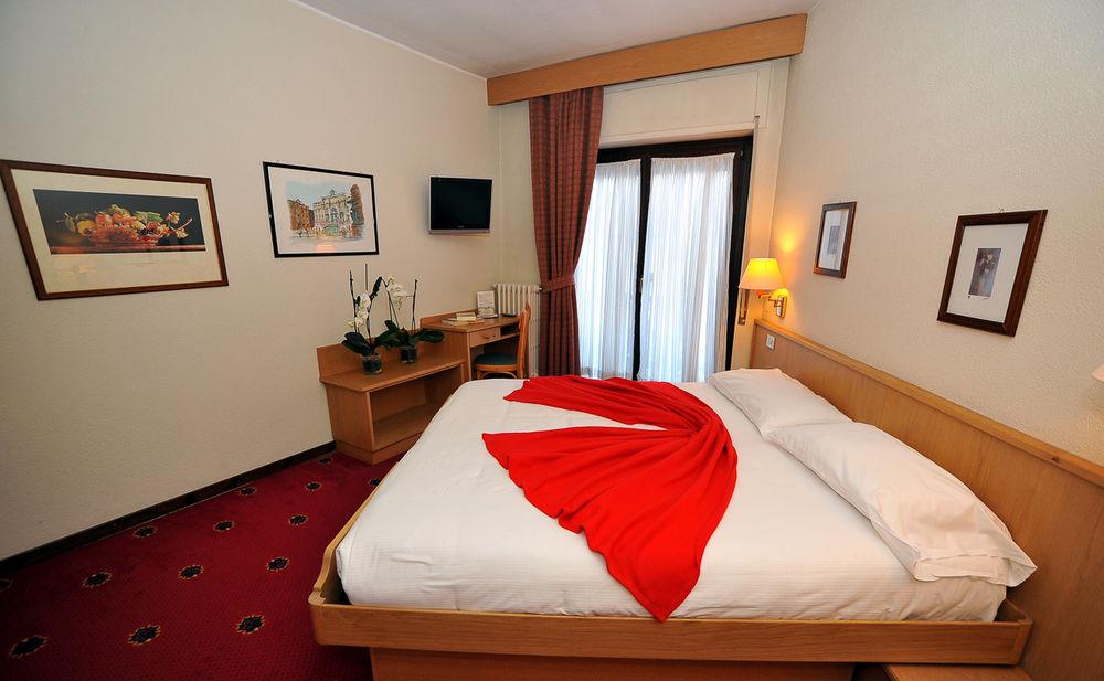 Hotel Derby Bormio Exterior photo