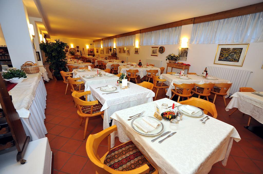 Hotel Derby Bormio Exterior photo